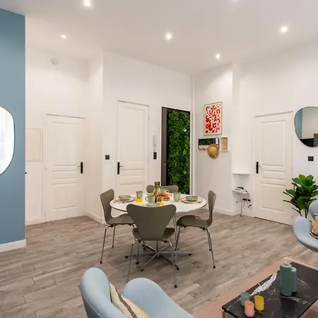 C15 - 2 Bdr Historic Old 5 Min Sea - Ac & Wifi Apartment