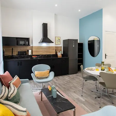 C15 - 2 Bdr Historic Old 5 Min Sea - Ac & Wifi * Cannes